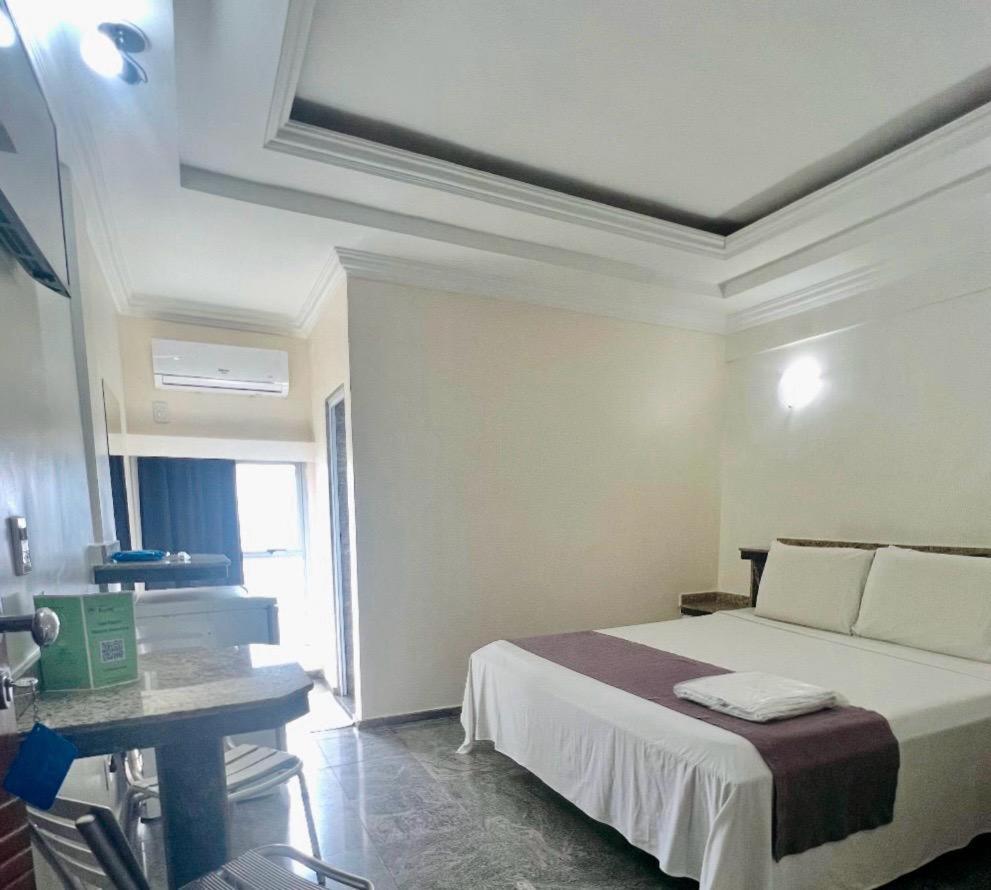 Hotel Buriti Stop (Adults Only) Goiânia Eksteriør billede