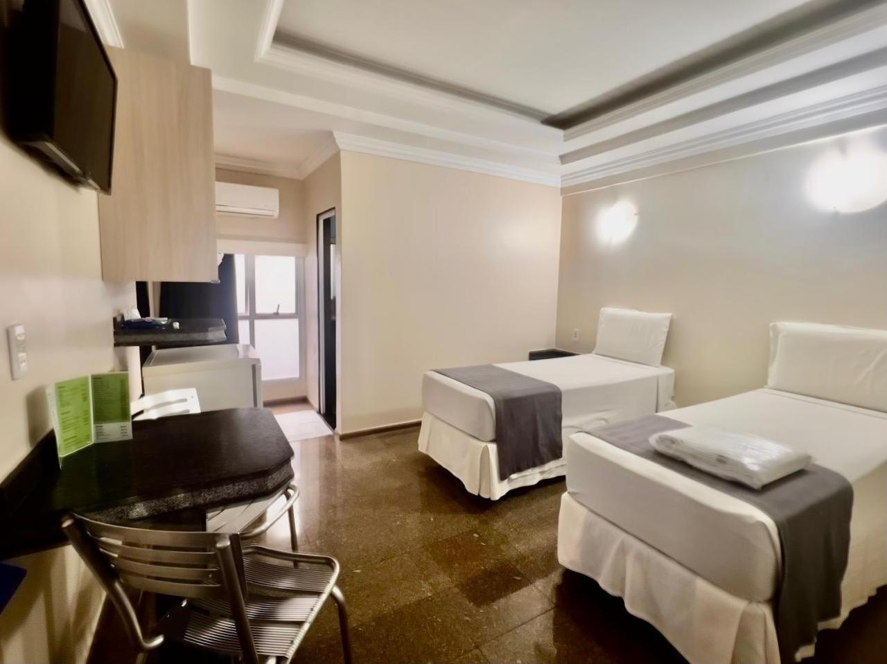 Hotel Buriti Stop (Adults Only) Goiânia Eksteriør billede