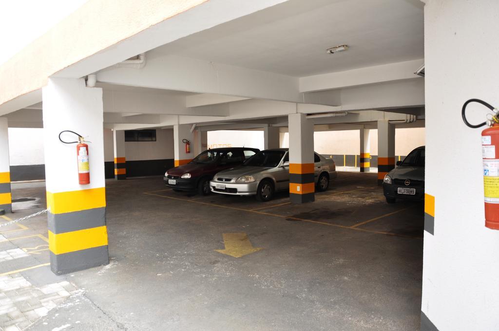 Hotel Buriti Stop (Adults Only) Goiânia Eksteriør billede
